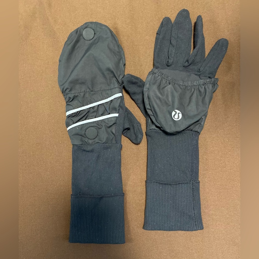 lululemon athletica Charcoal Convertible Mittens